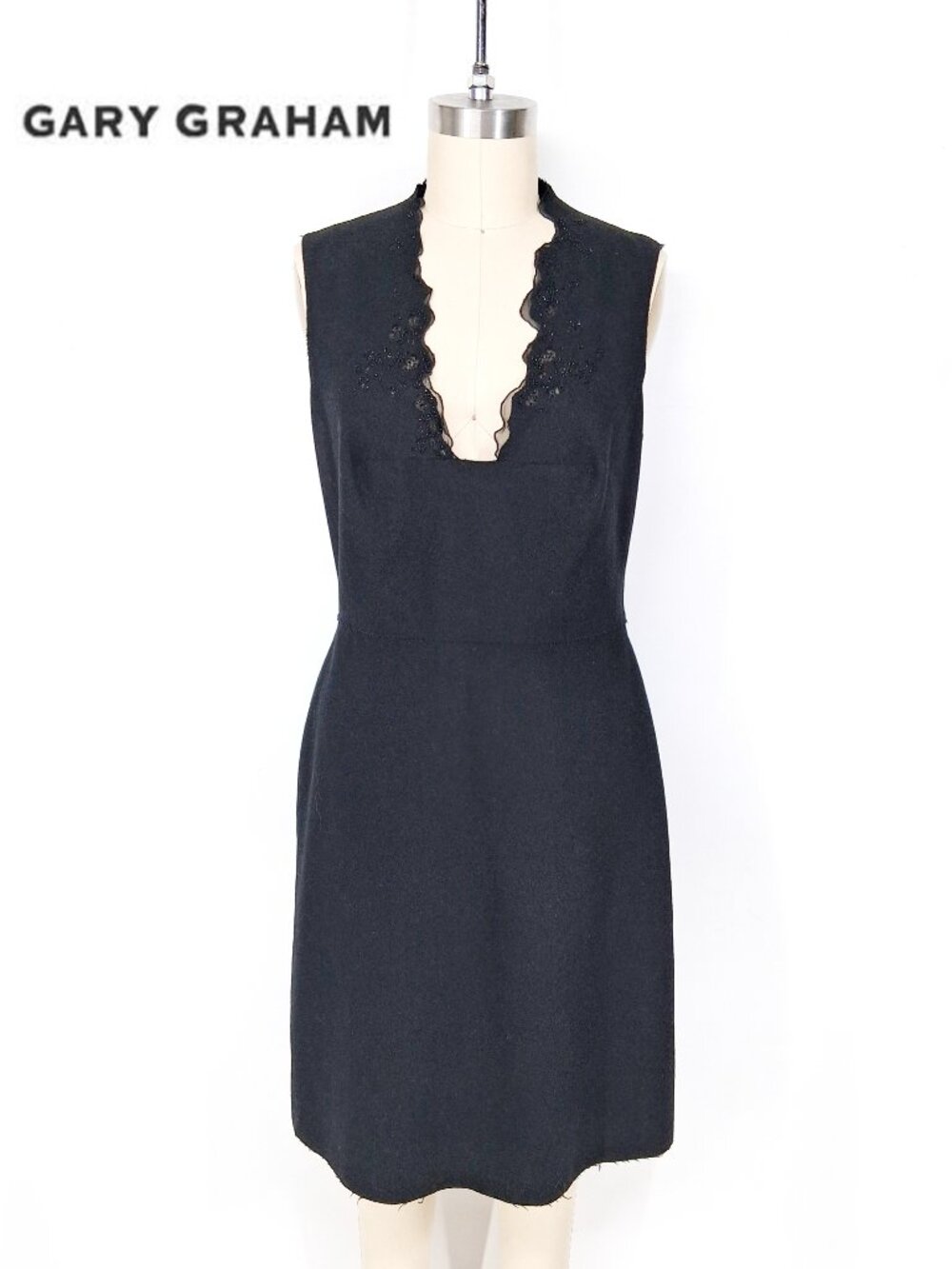 GARY GRAHAM Black Wool Beaded Cutout Dress Silk Inset Deep V Sleeveless SZ 8 - Picture 2 of 14